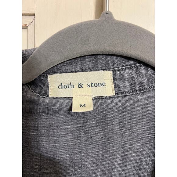 Cloth & Stone size medium gray chambray shift dress - Picture 2 of 3